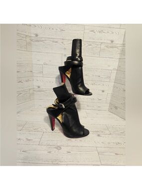 Christian Louboutin Hippik Nappa Leather Peep-Toe Booties – Black – EU36